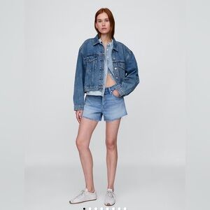 Gap 4" Mid Rise UltraSoft Relaxed Cutoff Shorts Size 29/ 8R